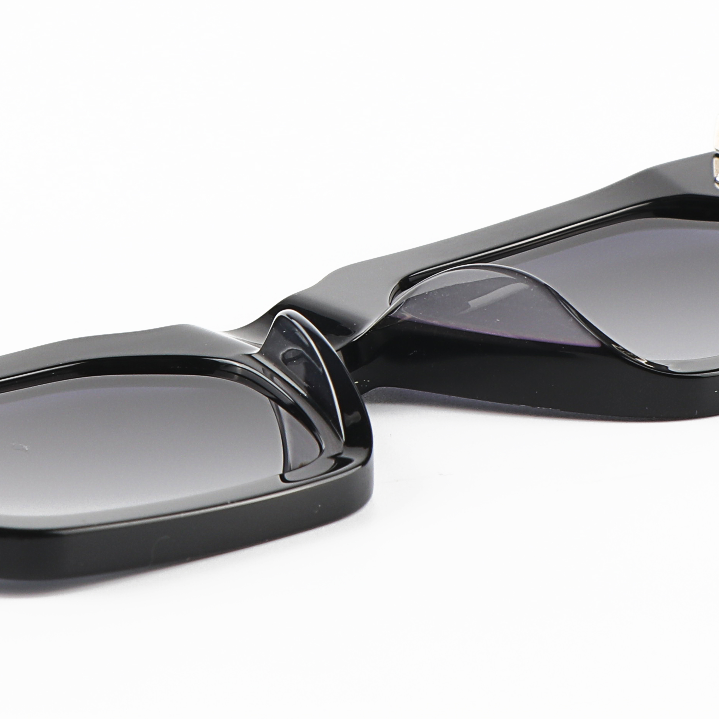 2025 Retro Tortoiseshell Acetate Uv400 Women Men Tinted Lenses Trending Classic Casual Custom Frame China Wholesaler Sunglasses