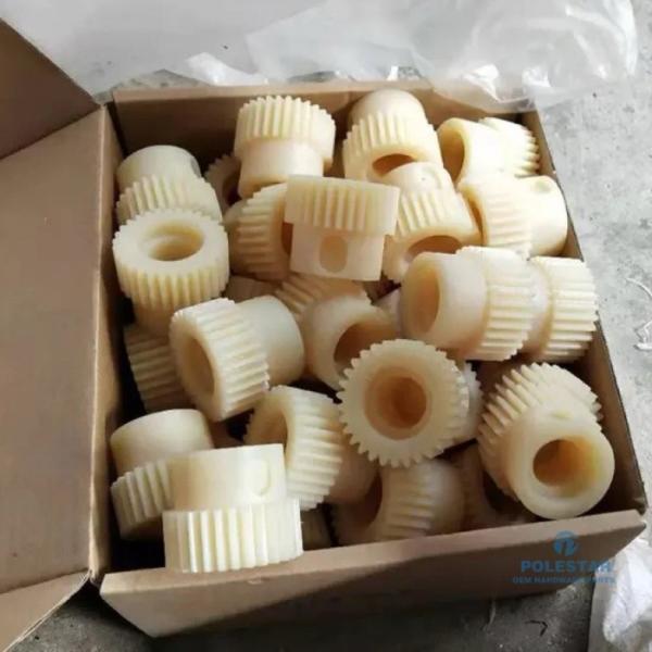 Mecanizado CNC de plástico no adhesivo de baja fricción para implantes médicos