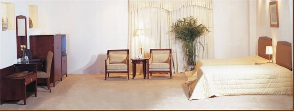 Modern Hotel Furniture in Double Bed Headboard Standard Room Set with Upholstered Sofa set