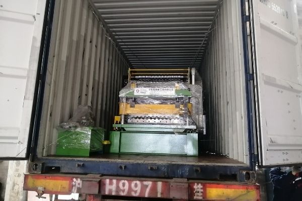 крен панели листа крыши металла 0.3mm рифленый формируя управление PLC машины