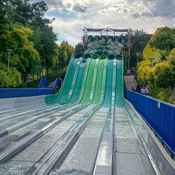 Water Game Equipment Curve Slide Set Adult Fiberglass Park Aqua Equipment for Swimming Pool