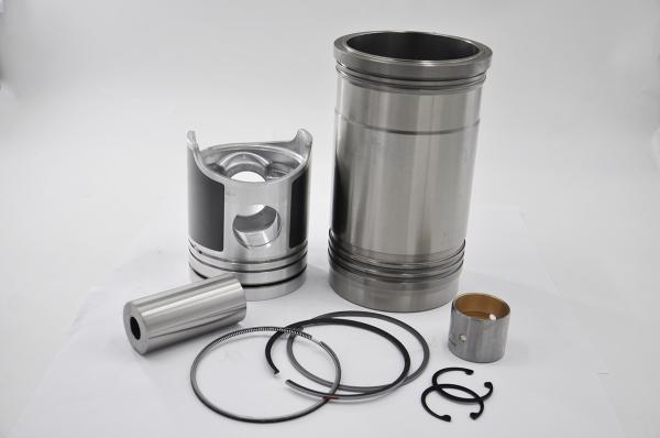 Piston Ring Set Hyundai Excavator Spare Parts D6AC Overhaul Kit Liner Kit