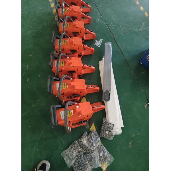 3.6kw 272XP Professional 72cc Gasoline 24in bar Chainsaw Heavy Duty Two Stroke Petrol 272 Chain Saw for Logging and Forestry
