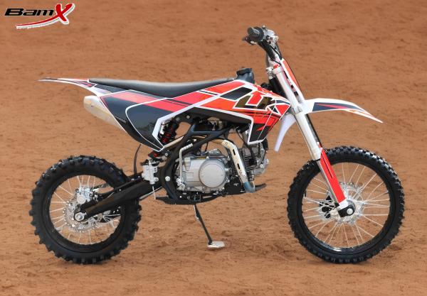 Dirt Bike Dual Sport Motorcycle Capacidade de combustível 4-6 Motor cilindrada 110cc Disco / tambor freios