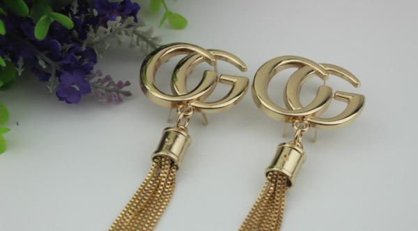 Handbag hardware accessories gold zinc alloy letters logo metal end cap with tassel