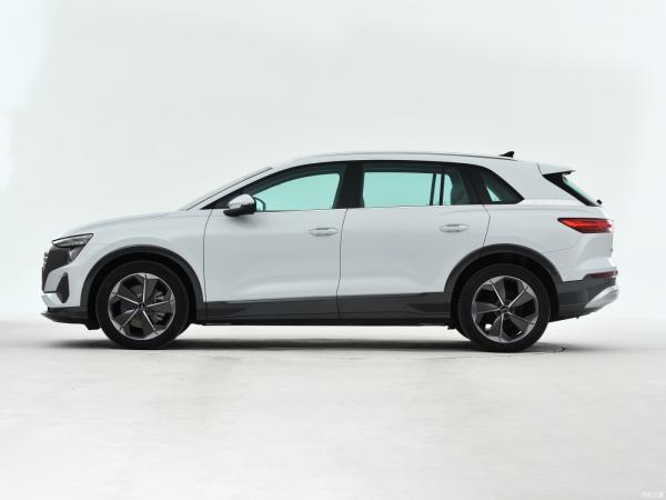 Electric new energy vehicles in stock popular car CHINESE NEW DESIGN E EV CAR AUDI Q5 e-tron star shinning edition Used Car