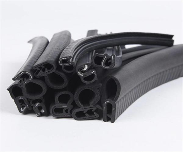 1mm Tractor Rubber Sealing Strip , Soundproof Car Rubber Door Seal