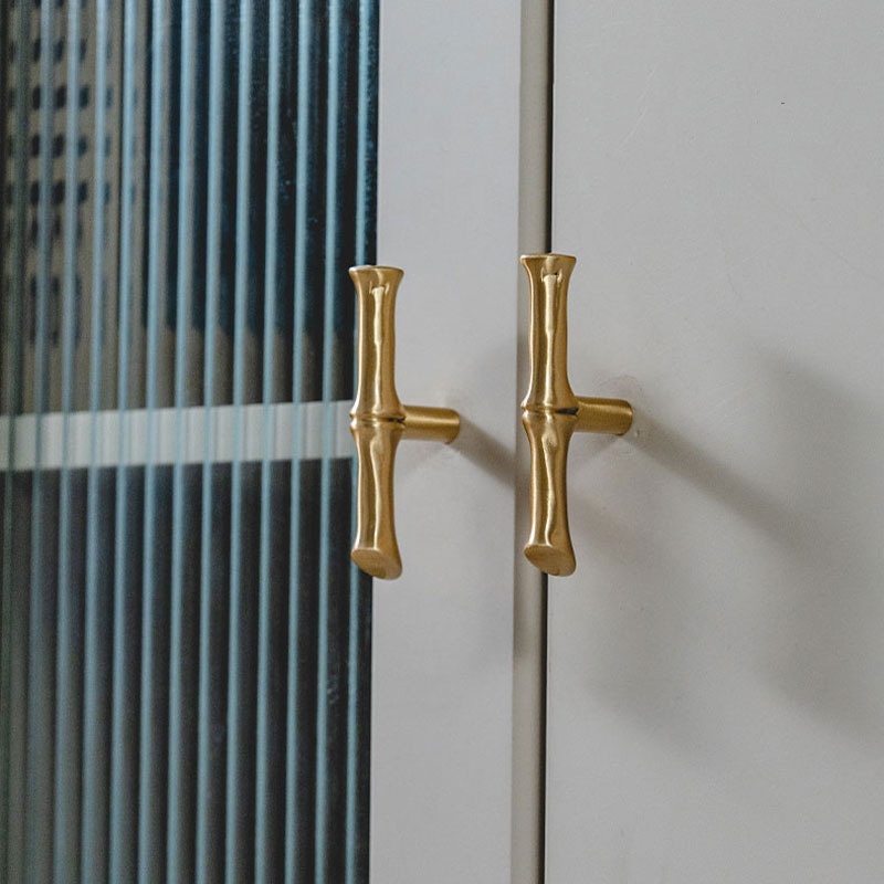 Modern Solid Alloy T-Bar Drawer Pull Handle Golden Luxury Furniture Handles for Kitchen Dresser Bedroom Apartment Use Factory