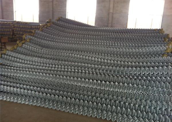 Aluminized Spiral Chain Link Perimeter Fencing System Top Ended with Barbed Wire