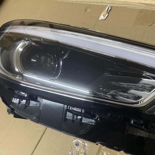 MG ZS 2019 White Left and Right Headlight OE 10550754 for Car Fitment MG SAIC Plastic