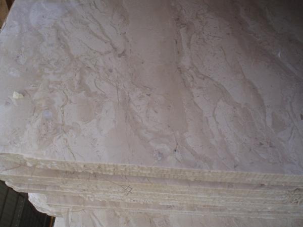 Polished Oman Beige Marble Slab Countertop For Indoor Ground 20mm Thickness
