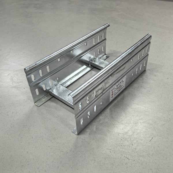 Ladder Type Cable Tray Galvanized 50mm-1000mm Fire Resistance Good Ventilation Steel