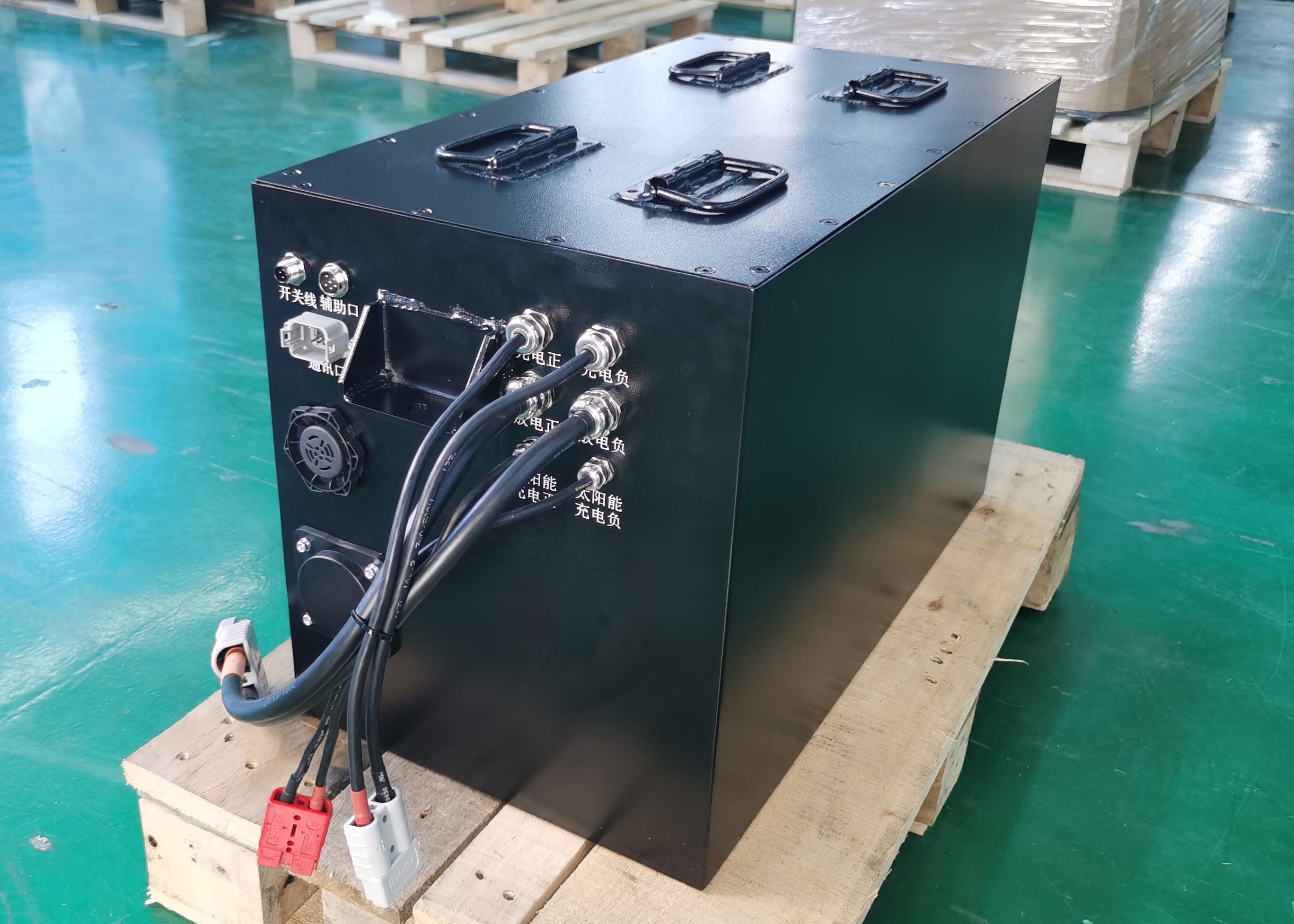 литий-ионный аккумулятор 51.2V 150Ah для тележки гольфа 7.68KWh