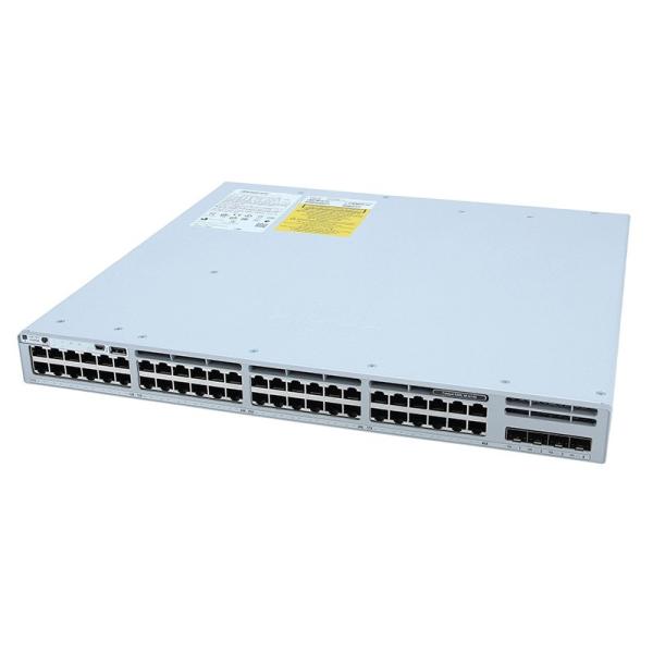C9300 スイッチ ポート ≥ 48 プライベート モールド NO