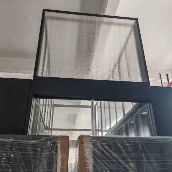 Awning Canopy Roofing PC Hollow Sheet Twin wall Polycarbonate Hollow Sheet Ideal for Weather Resistant Building Solutions