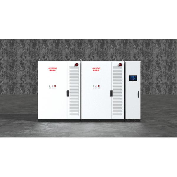 100KW 215KWh Armoire de stockage d'énergie refroidie par liquide Pour le système de stockage d'énergie industriel et commercial