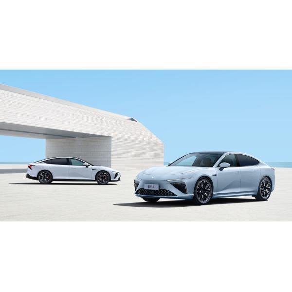 Neta S Four Wheel Drive Sedan PHEV Assisted Driving Level L2