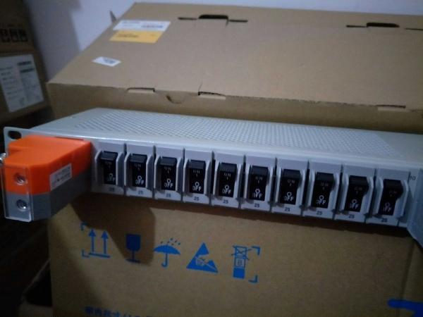 ZTE DCPD7 ZTE DCDU 10-25A input: 48V/100A, output: 48V/25A MAX BBU RRU Network Power DC power distribution Box ZTE DCPD7