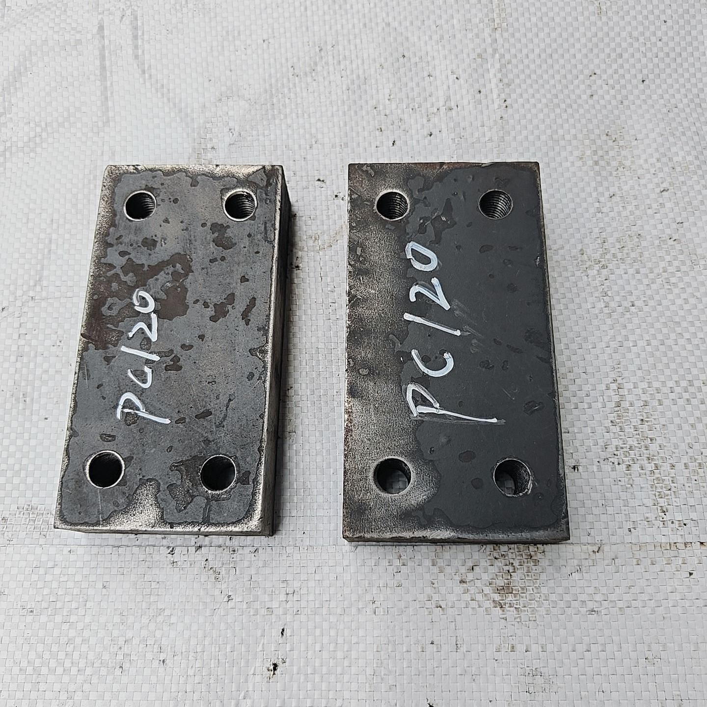 Flat base towing wheel seat made from high strength steel for stable operation and long term in construction and mining machinery