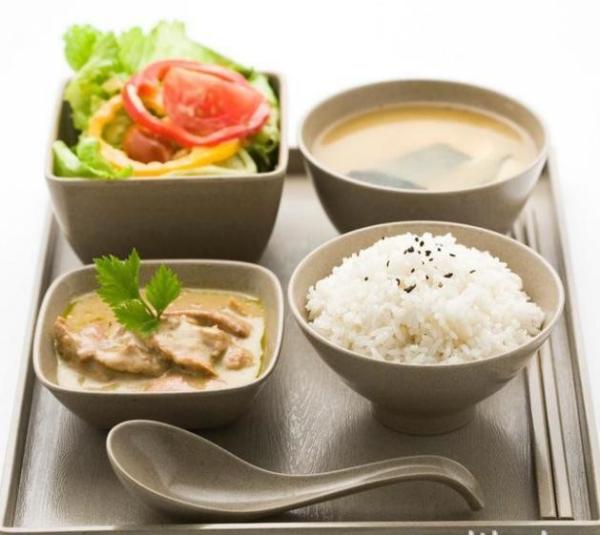 Novelty Design 100% Compostable Wheat Straws Cutlery Set for Eco-Friendly Dining