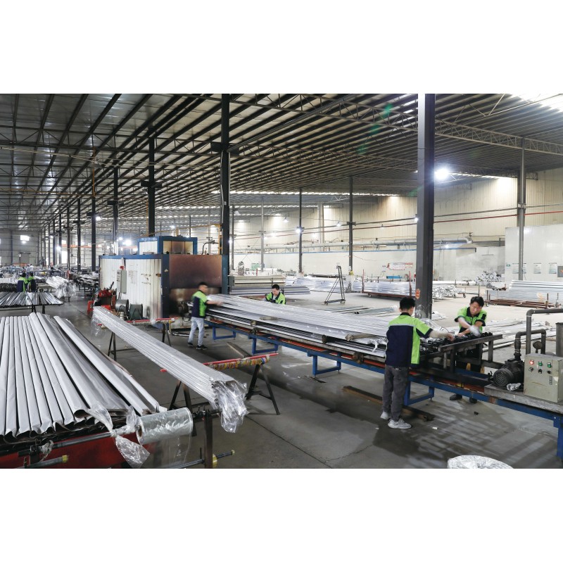 Foshan Lucky Windows Co., Ltd.