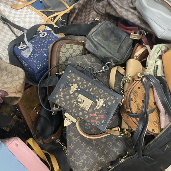 Used International Branded PU Bags Mixed Style Ukay Women 2 Hand Designer Handbags