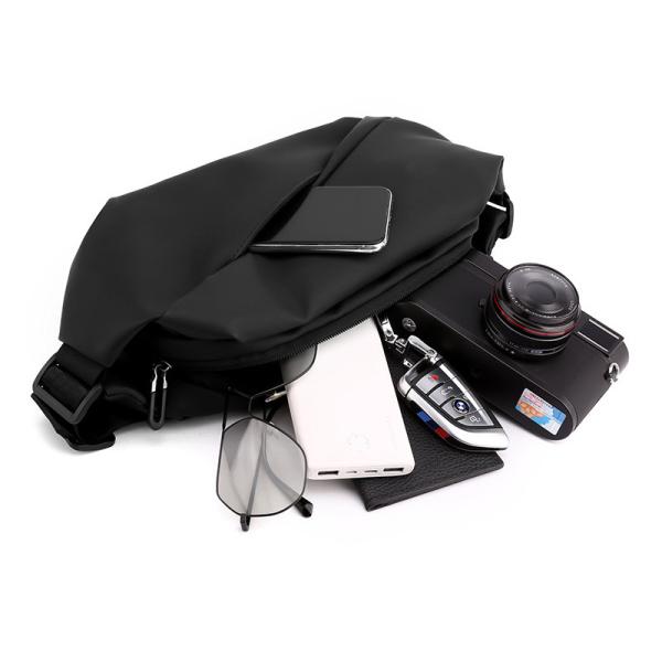 Magnetic buckle bag Chest bag Men's crossbody chest bag Multi-functional fashion senior sense men's Fanny pack