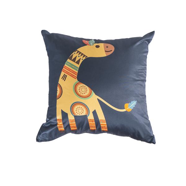 Polyester Jacquard Hotel King Size Bed Runner With Cushion Covers