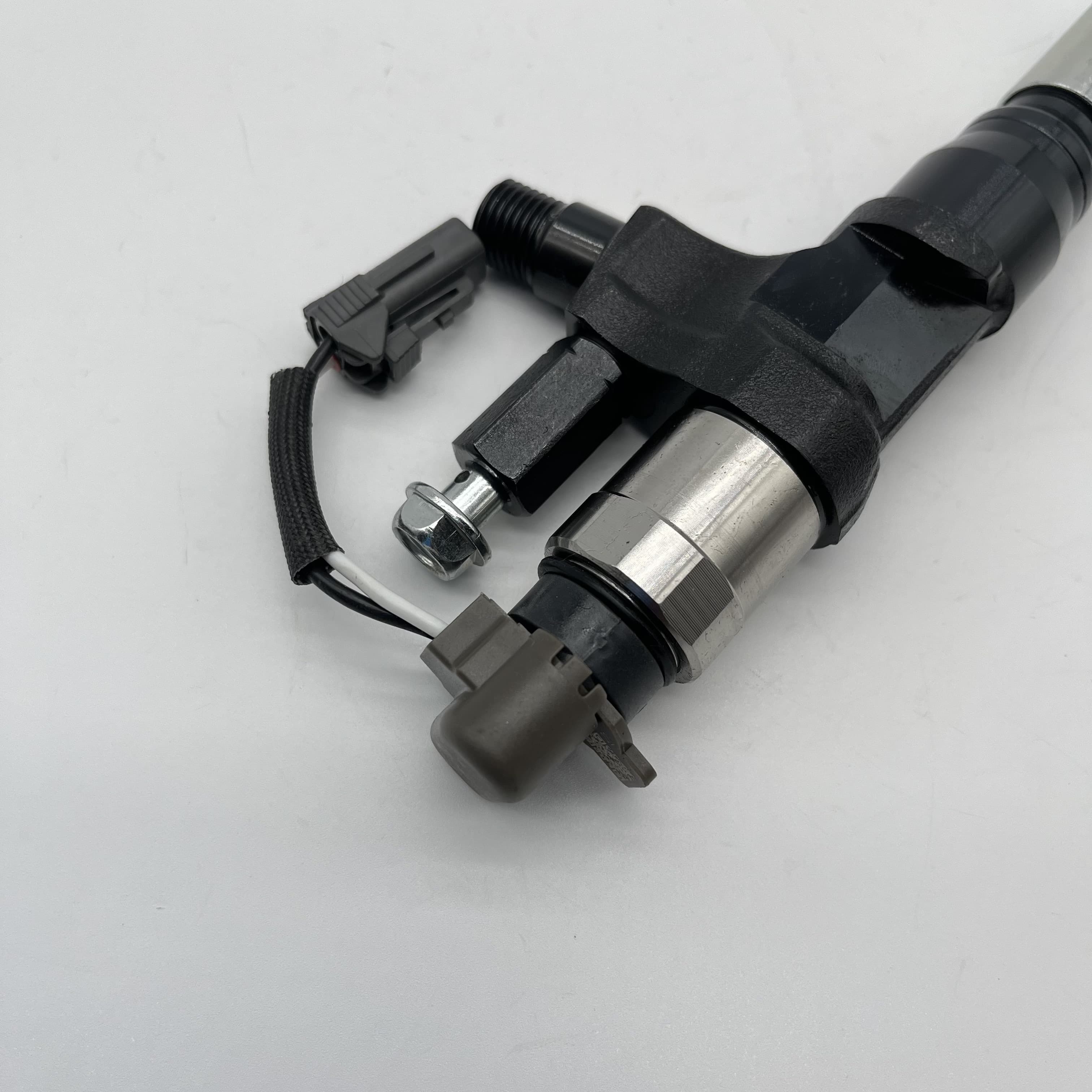 095000-6753 Cr Injector DEN-SO OE 23670-E0301 For Hino 700 J07E/J08 Engine