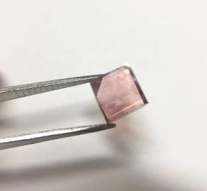 実験室で栽培されたピンクダイヤモンド CVD またはHPHT 合成ダイヤモンド