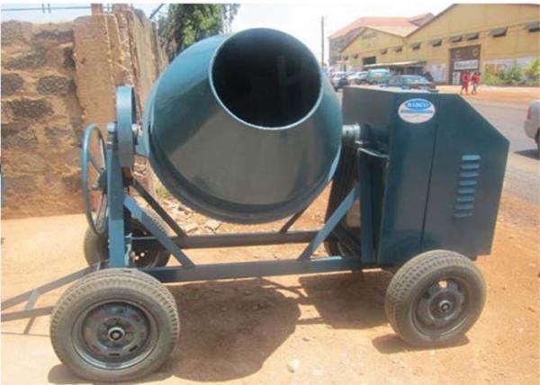 175L Mini Diesel Concrete Mixing Machine With Hydraulic Hopper , 13KW Diesel Engine