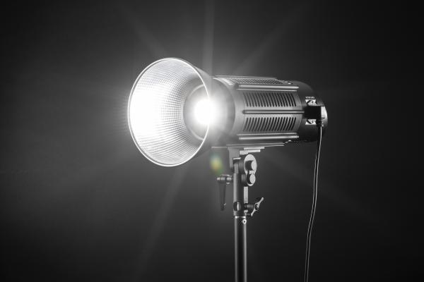 Cri 95 Compact 200w Photo Studio LED Video Lights Daylight Balanced Bowen Mount With Reflector