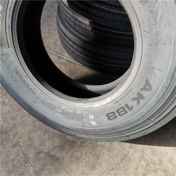 11R22.5 12R22.5 Pneus à roues pour camions-remorques Pneus à vide tout fil