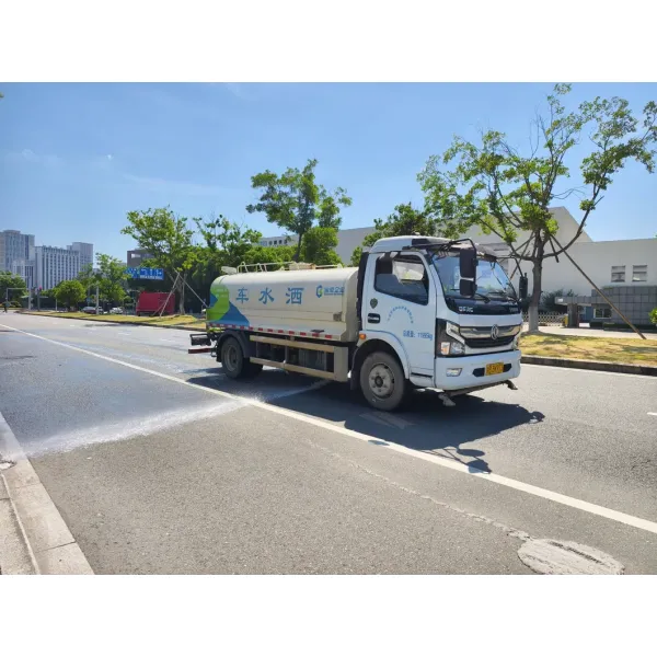 8.2m³ High-Capacity Water Sprinkler Truck for Efficient Road Watering and Dust Suppression