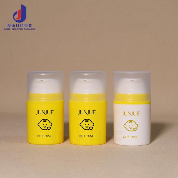 Contenedor de cosméticos personalizados 30ml 50ml Loción de bomba sin aire Crema facial recargable Botella de PP para la esencia de cuidado de la piel