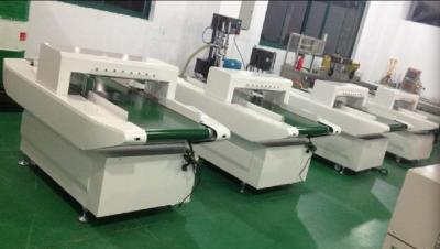 Clothes Conveyor Belt Metal Detector , Sensitive Metal Detecting Machine