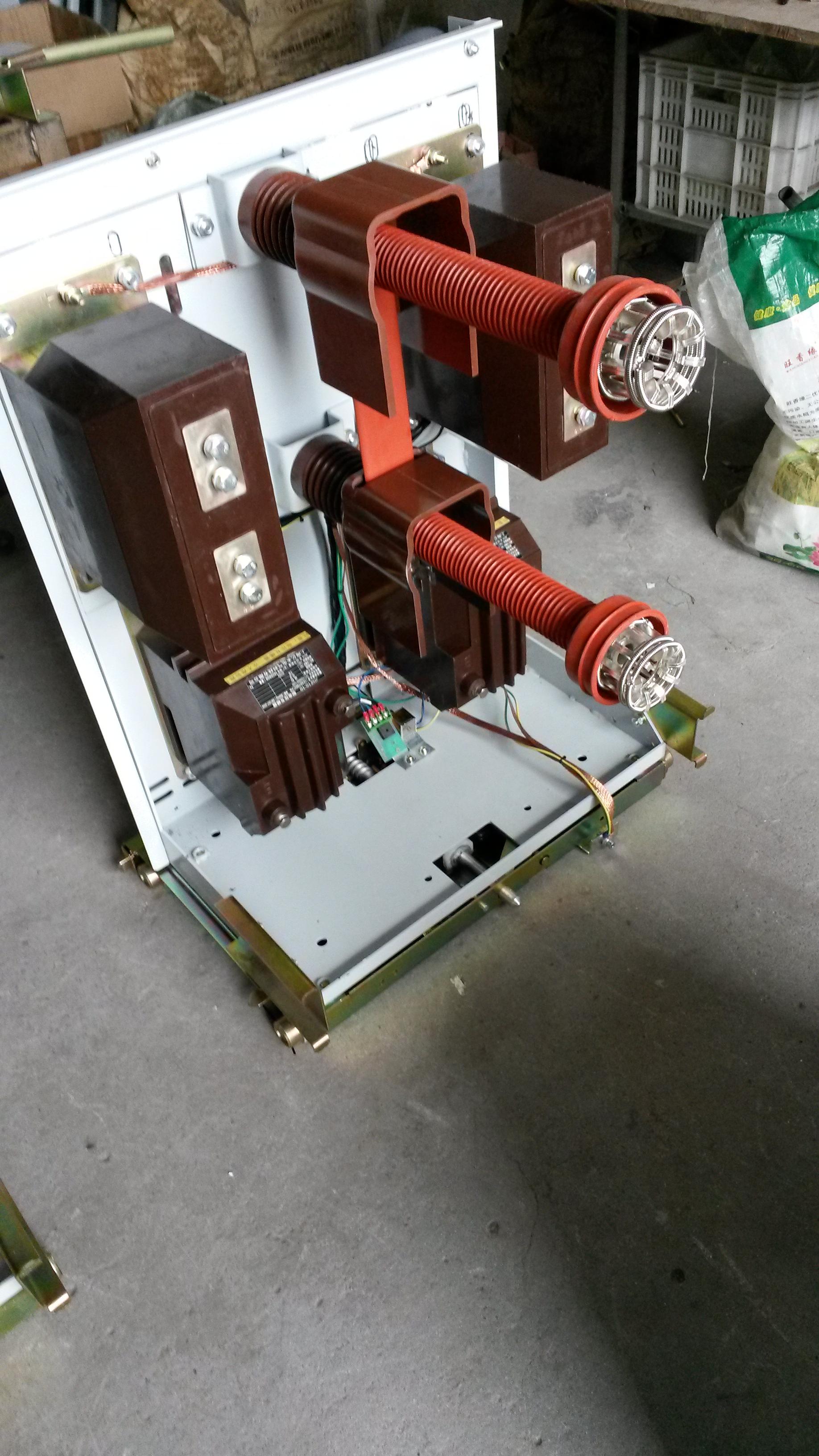 High Voltage VCB Circuit Breaker / Indoor With Power Transformer 800mm
