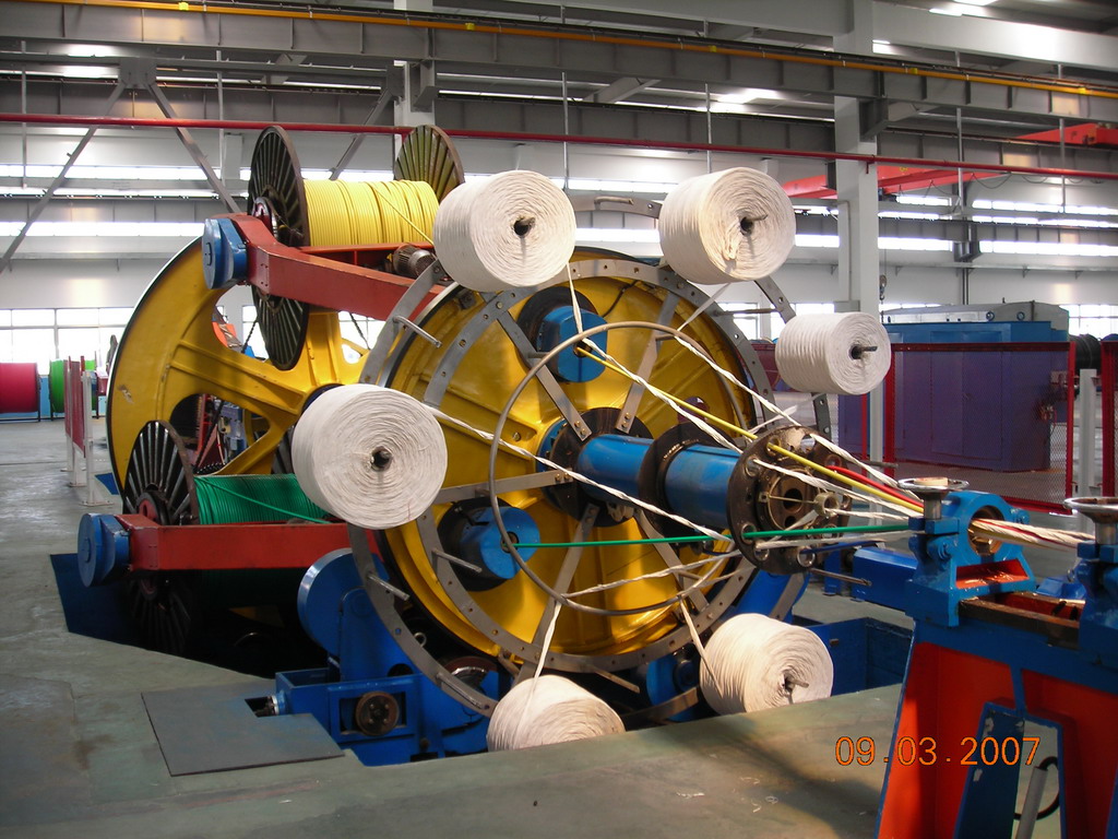 Пряжа 300000D multifilament полипропилена заполнителя CaCO3 для кабельной проводки