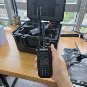 Portable 1km handheld drone detection device