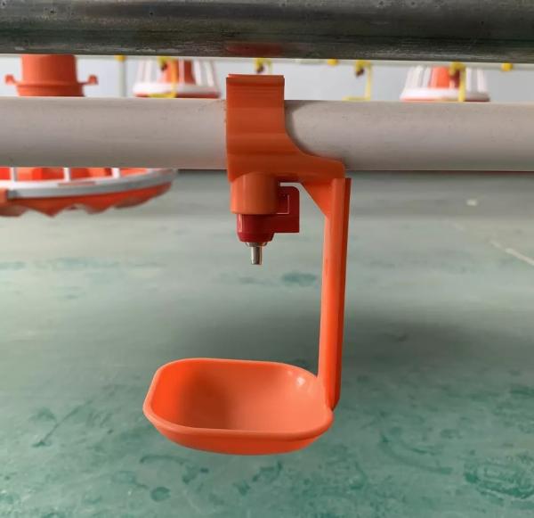 OEM / ODM Nipple Water System For Poultry 3 Months Warranty