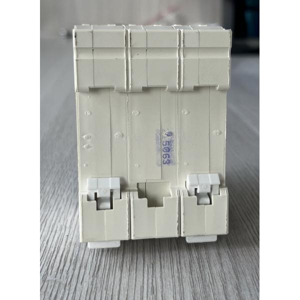 Перегрузите автомат защити цепи 63amp защиты DZ47-63 1P 32A мини