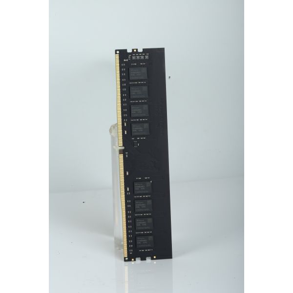 High Performance DDR4 RAM Memory Module with 8-layer PCB Gaming Optimized and Advanced Thermal Management