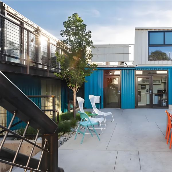 Modern Green Prefabricated Dwellings with Low Carbon Features