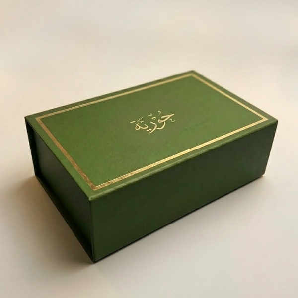 Collapsible Gift Boxes Magnetic Closure Rigid Box With Pattern Lining
