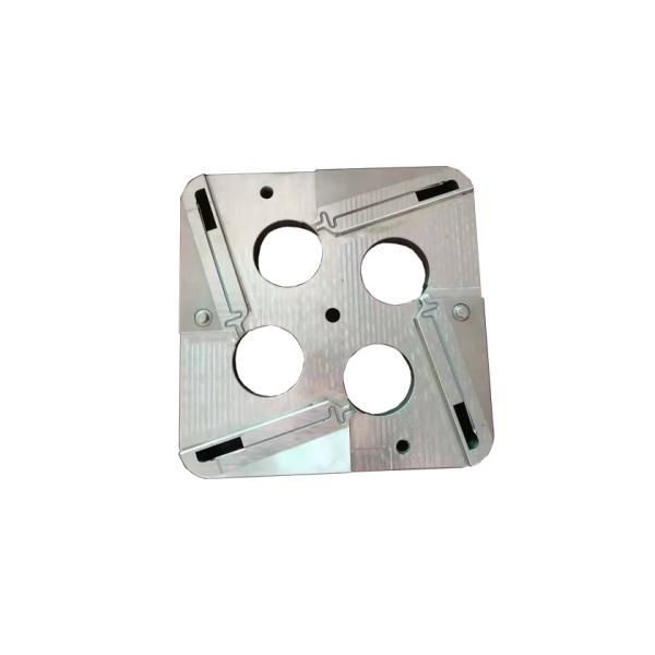 DME Hot Runner 4 Cavities 100k Shots Plastic Injection Mould