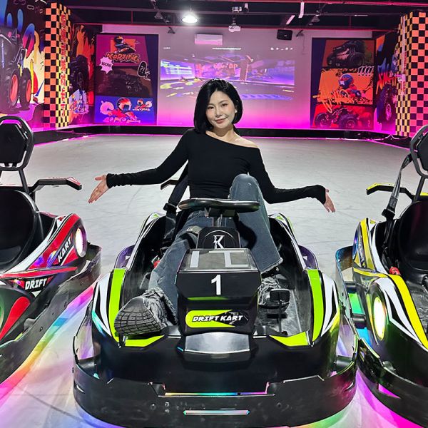 Ground Projection Entertainment Hall Kart Entertainment Experience Center Upgrade Live Action Kart Game With High Quality