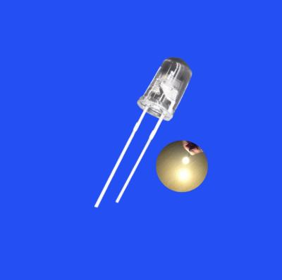 LED intermitente 5mm 0.5Hz 1/2 Ciclo de serviço Cor quente 3500K 5000mcd Lente clara Dip LED intermitente
