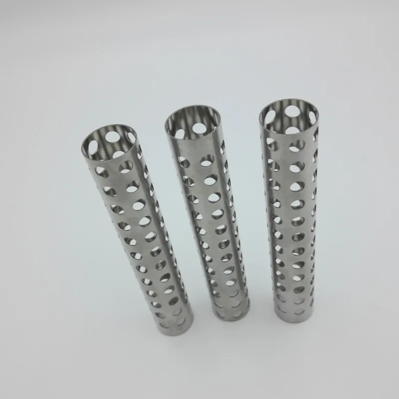 Coupe au laser de tube capillaire en acier inoxydable rond creux