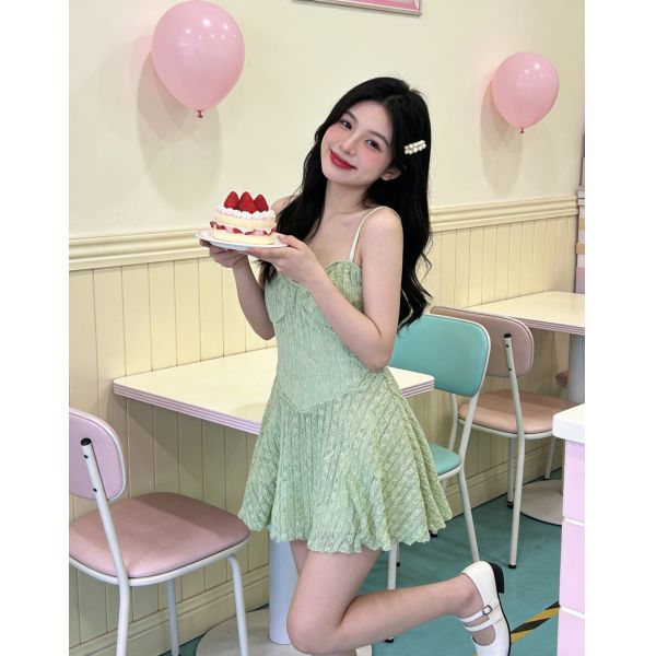 Casual & Cute: Sweetheart Neck Flared Cami Skirt Dress- 2 Colors (Black/Green)