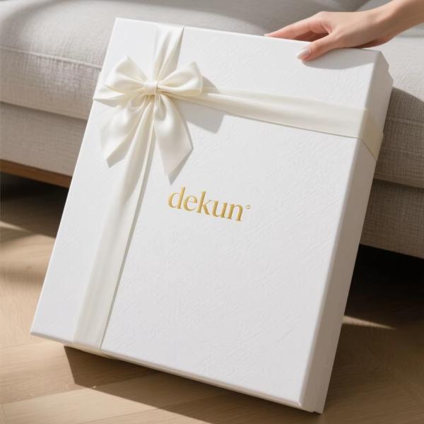 衣類包装用リボン付きカスタム金箔押しギフトボックス